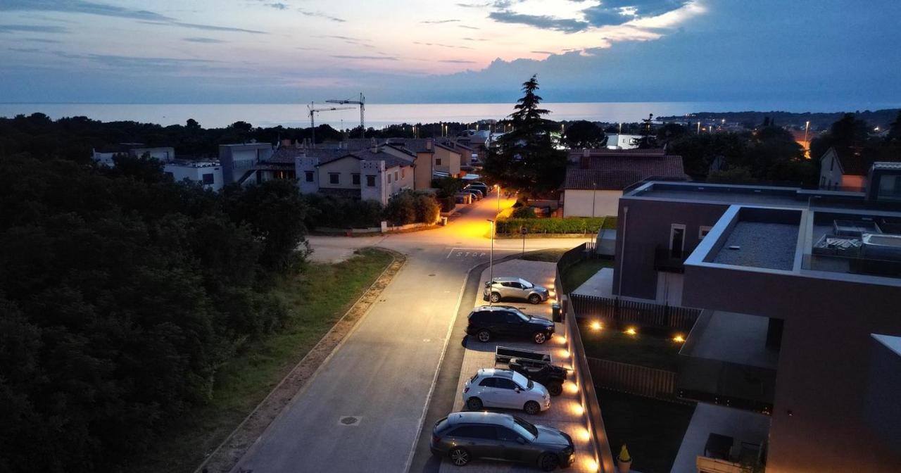 A&a1 A&a2 Apartment *